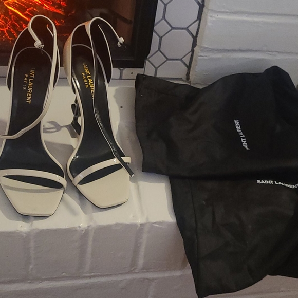 Heels - Picture 4 of 4